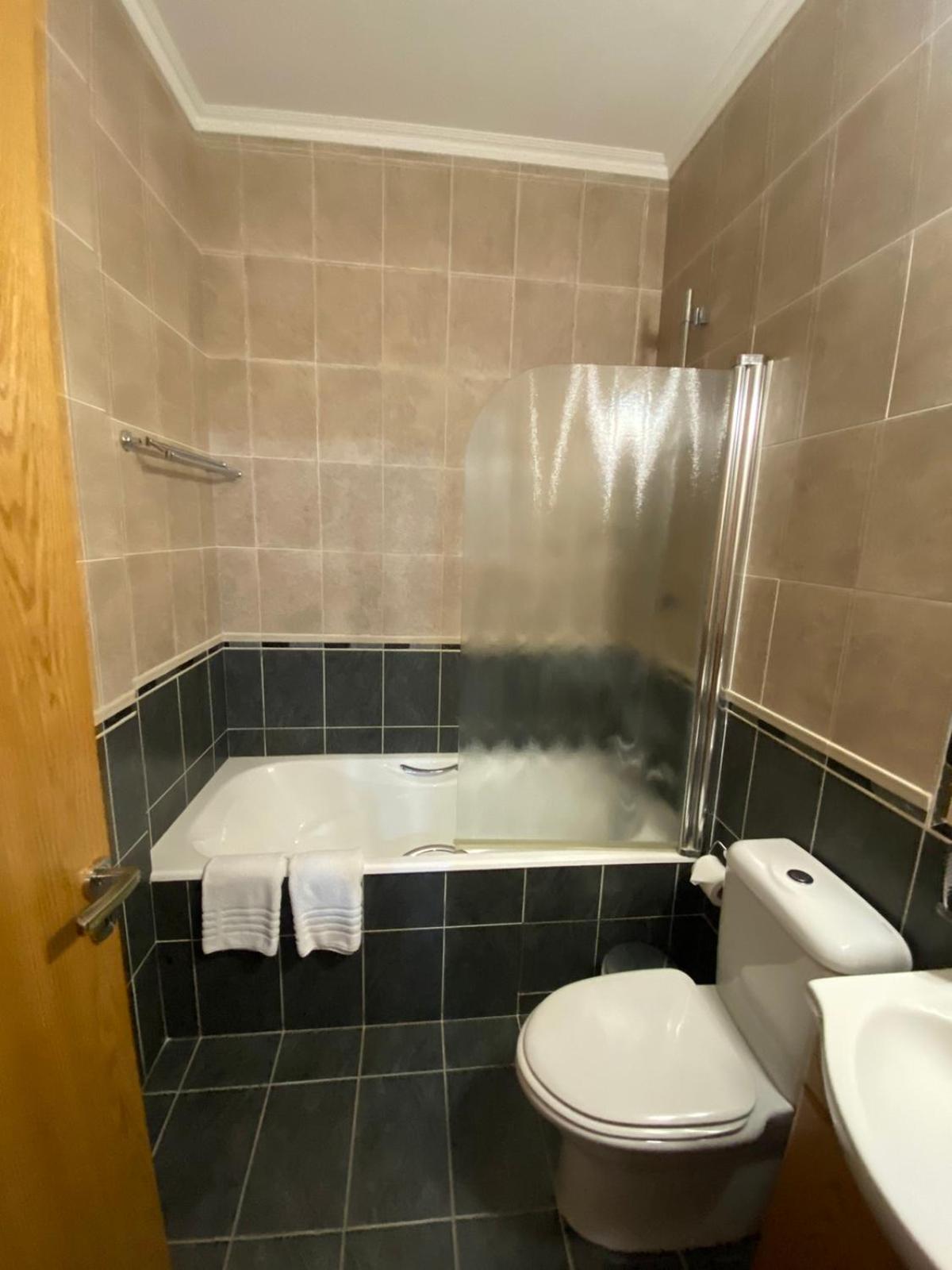 2 Bedroom Apartment, Zygos Centre Block D - By Imh Travel & Tours Paphos Exterior photo